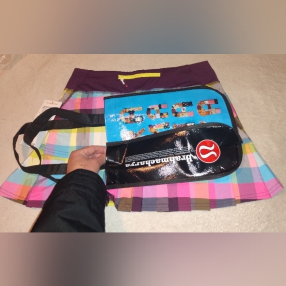 New With Tags Lululemon Athletica Skort. Women's Size 6T. Comes w/Tote Bag.